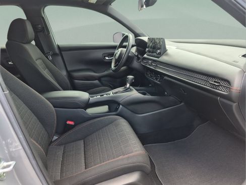 Certified 2025 Honda HR-V Sport image 19