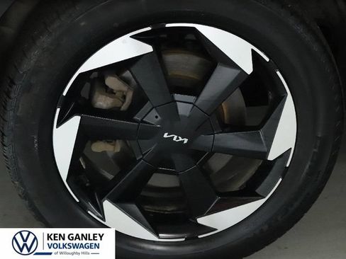 Used 2025 Kia Sorento SX Prestige AWD/4WD image 12