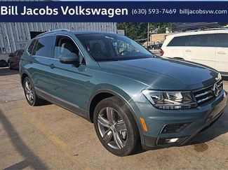 Used 2021 Volkswagen Tiguan SEL image 1