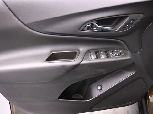 Used 2024 Chevrolet Equinox LT FWD image 13