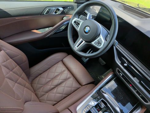 Used 2026 BMW X6 M60i AWD/4WD image 36