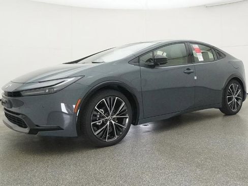 New 2026 Toyota Prius XLE image 17