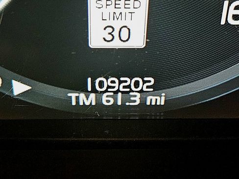 Used 2017 Volvo XC90 T6 Inscription w/ Vision Package image 10