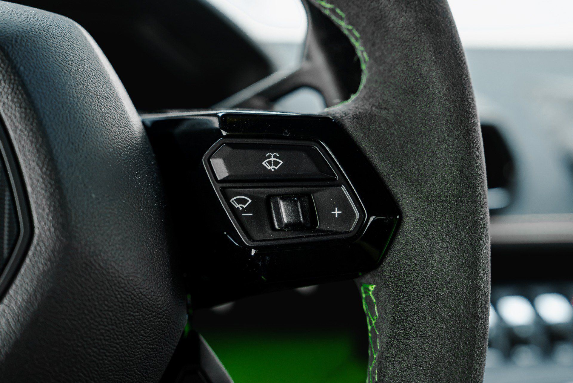 Used 2021 Lamborghini Huracan EVO RWD image 56