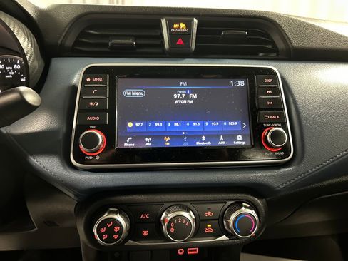 Used 2025 Nissan Versa SV image 15