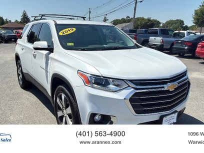 Used 2019 Chevrolet Traverse LT w/ LT Premium Package