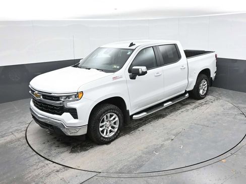 Used 2025 Chevrolet Silverado 1500 LT image 14