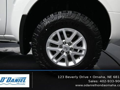 Used 2014 Nissan Frontier SV AWD/4WD image 42