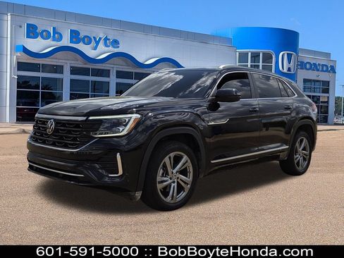Used 2024 Volkswagen Atlas Cross Sport SEL R-Line AWD/4WD image 1