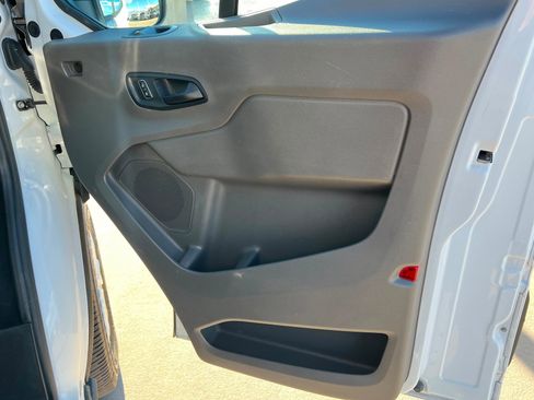 Used 2024 Ford Transit 350 XLT image 22