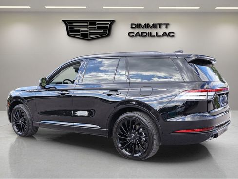 Used 2025 Lincoln Aviator Reserve w/ Luxury Package AWD/4WD image 3