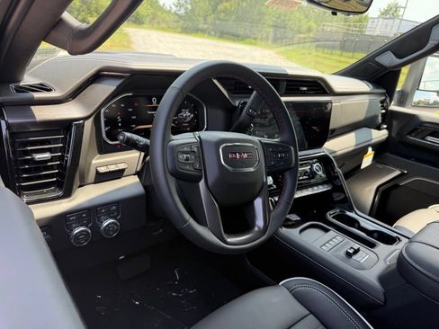 New 2026 GMC Sierra 2500 AT4X w/ AT4X AEV Edition AWD/4WD image 3