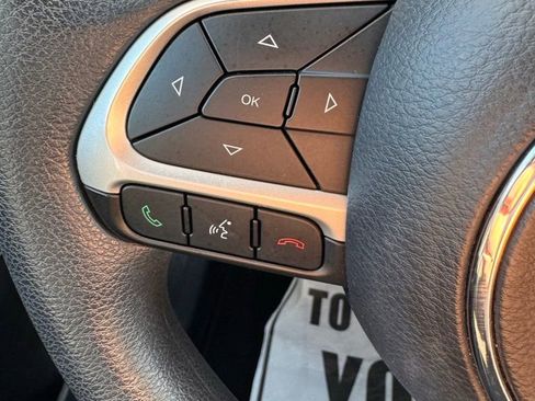 Used 2018 Jeep Compass Sport w/ Tech Group image 28