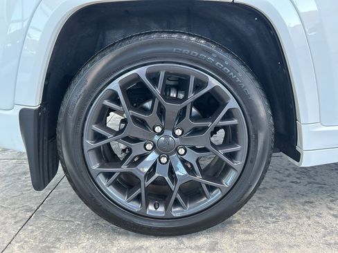 Used 2025 Jeep Grand Cherokee Summit w/ Adv Protech Group IV image 12