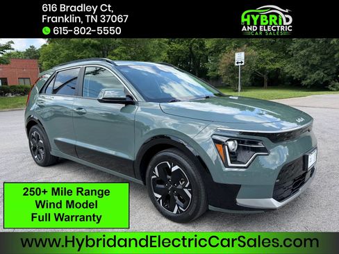 Used 2023 Kia Niro Wind w/ Wind Preserve Package FWD image 1