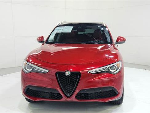 Used 2018 Alfa Romeo Stelvio Ti image 2