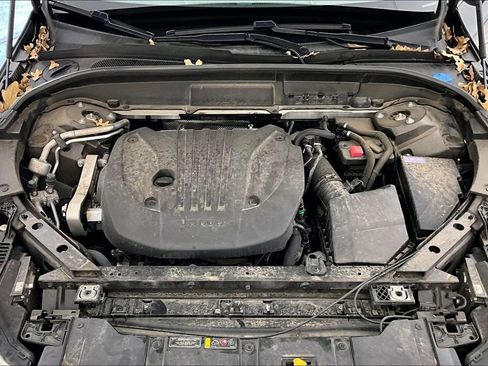 Certified 2023 Volvo XC60 B5 Ultimate w/ Climate Package image 13