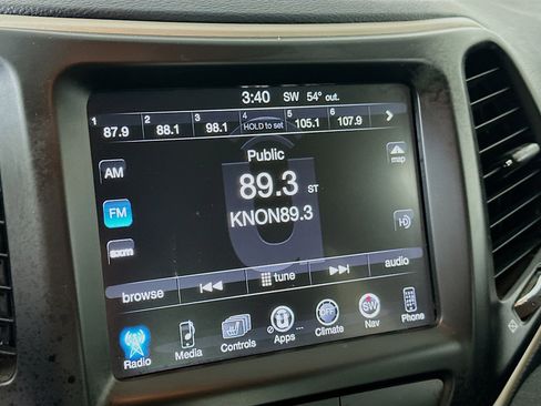 Used 2015 Jeep Cherokee Limited w/ Trailer Tow Group image 21