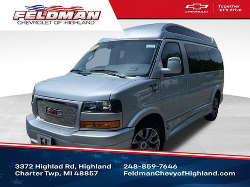 Used 2025 GMC Savana 2500 w/ Driver Convenience Package RWD image 1