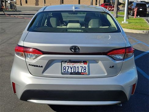 Used 2022 Toyota Corolla LE image 20