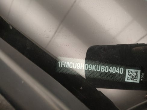 Used 2019 Ford Escape SEL AWD/4WD image 33