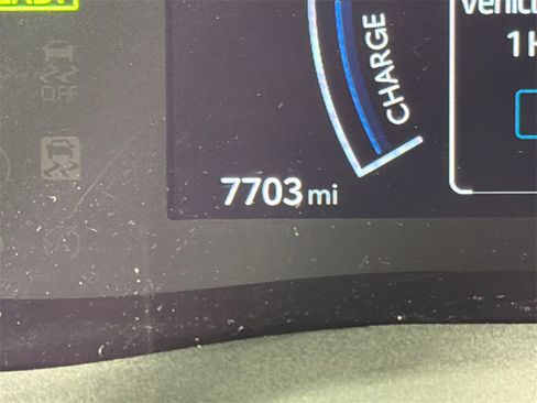 Used 2025 Toyota Camry SE image 27