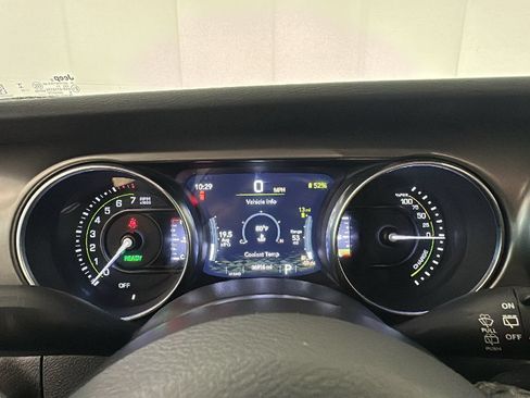 Used 2023 Jeep Wrangler Unlimited w/ Cold Weather Group AWD/4WD image 21