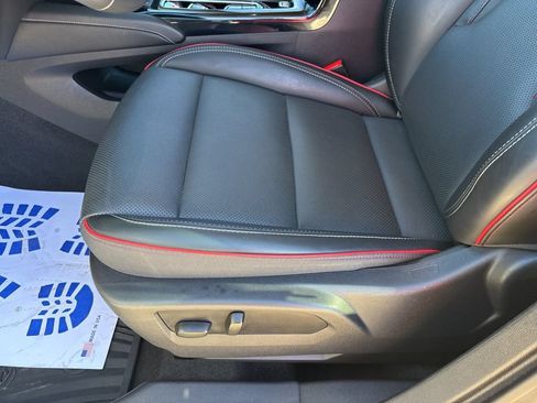 Used 2022 Buick Envision Essence w/ Technology Package I FWD image 15