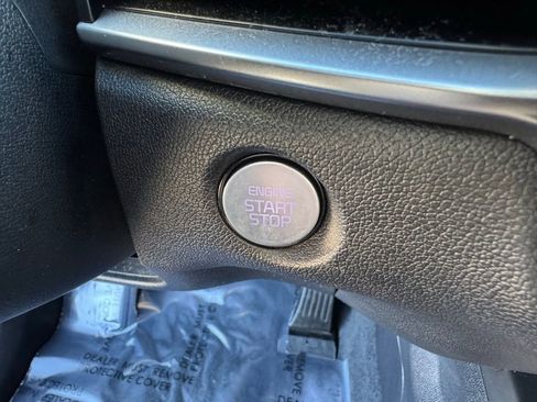 Used 2024 Kia Sorento S w/ Panoramic Sunroof Package image 29
