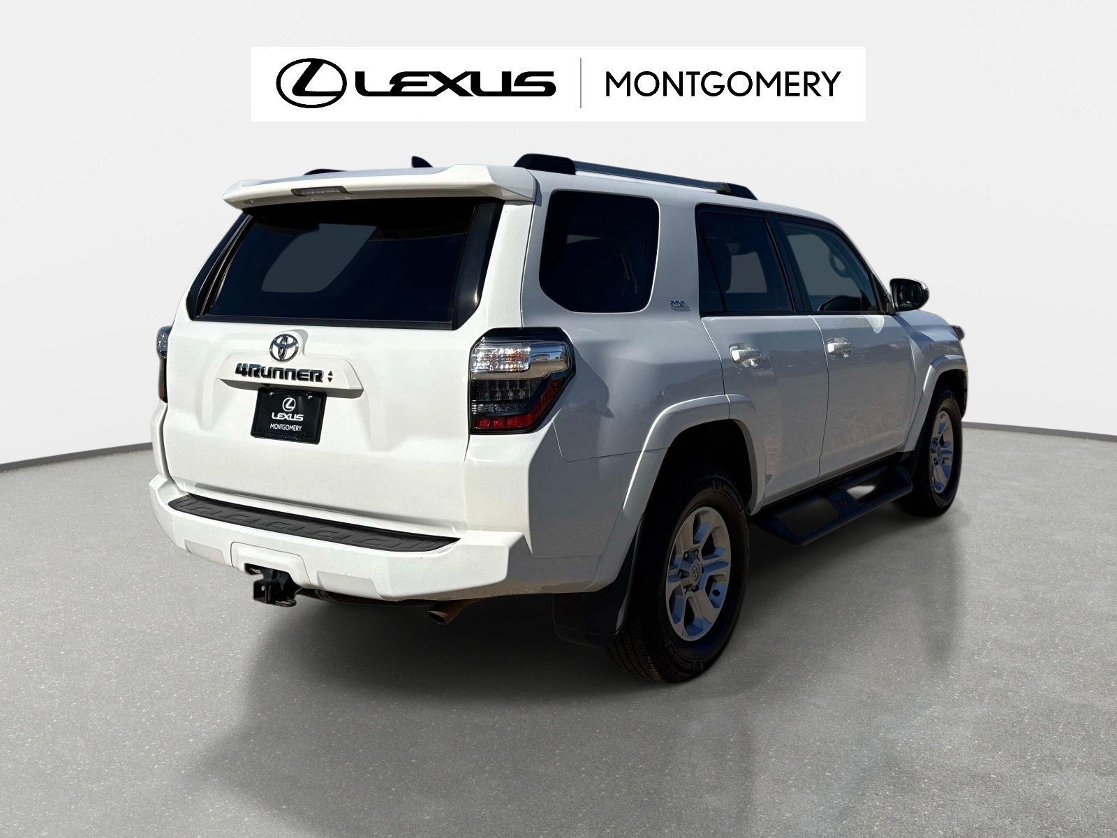 Used 2022 Toyota 4Runner SR5 RWD image 3