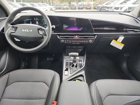 New 2026 Kia Niro EX image 9