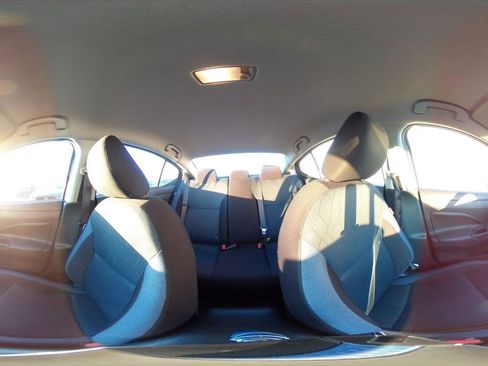 Used 2025 Nissan Versa SV image 41