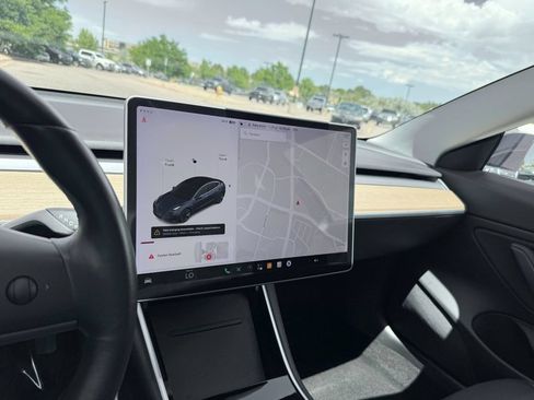 Used 2018 Tesla Model 3 Long Range AWD/4WD image 16