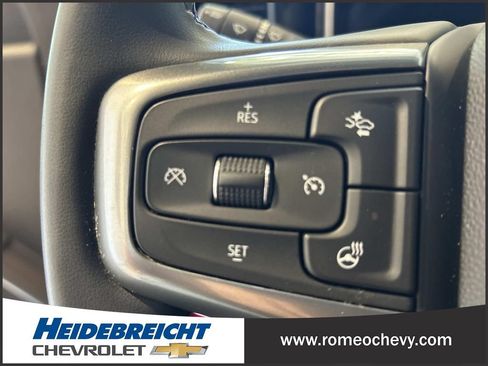 Used 2023 Chevrolet Silverado 1500 LT AWD/4WD image 19