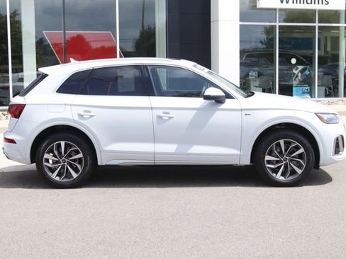 Used 2025 Audi Q5 2.0T Premium Plus AWD/4WD image 2