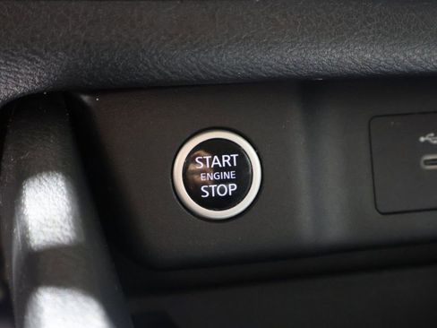 Used 2023 Nissan Rogue SV w/ SV Premium B Package image 30