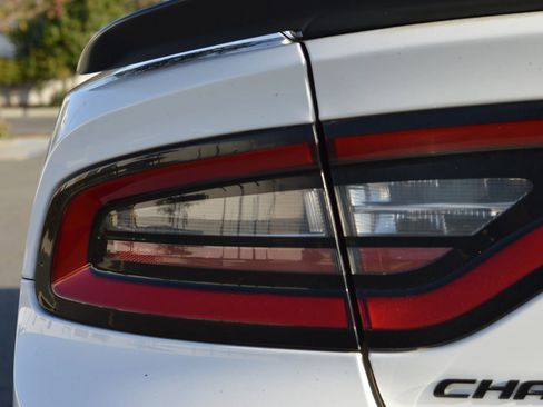 Used 2016 Dodge Charger R/T Scat Pack w/ Driver Confidence Group image 17