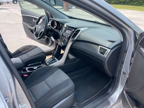 Used 2014 Hyundai Elantra GT FWD image 19
