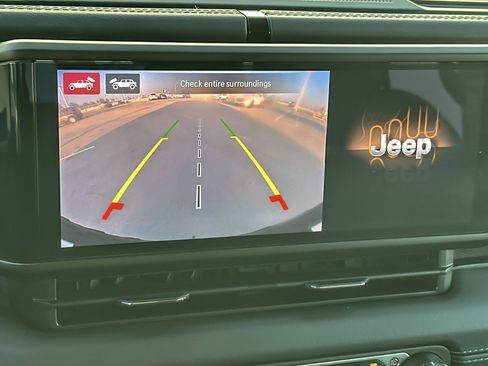 Used 2024 Jeep Wrangler Unlimited Rubicon 4xe w/ Technology Group image 19