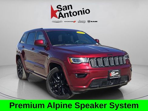 Used 2022 Jeep Grand Cherokee Laredo X image 9