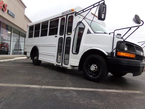 Used 2007 Chevrolet Express 3500 w/ School Bus Package image 45