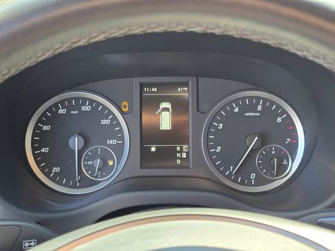 Used 2022 Mercedes-Benz Metris image 33