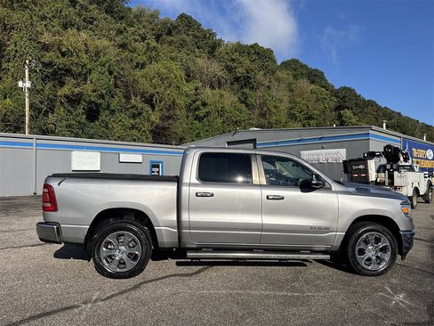 Used 2020 RAM 1500 Big Horn image 3