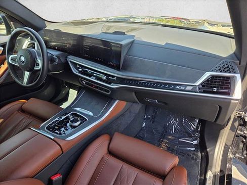 Certified 2025 BMW X5 xDrive50e w/ Executive Package AWD/4WD image 30
