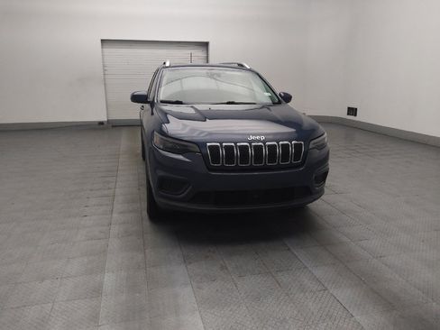 Used 2021 Jeep Cherokee Latitude FWD image 14