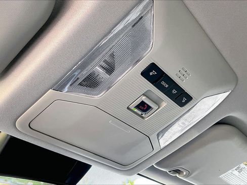 Used 2025 Toyota RAV4 LE image 34