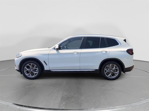 Used 2023 BMW X3 sDrive30i w/ Convenience Package w/ZPA RWD image 2
