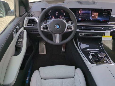 New 2027 BMW X7 xDrive40i w/ M Sport Package AWD/4WD image 16