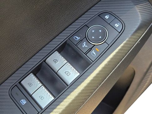 Used 2025 Mitsubishi Outlander SE AWD/4WD image 16