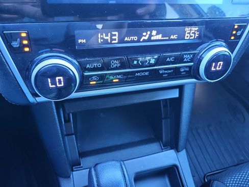 Used 2019 Subaru Outback 2.5i Premium image 26